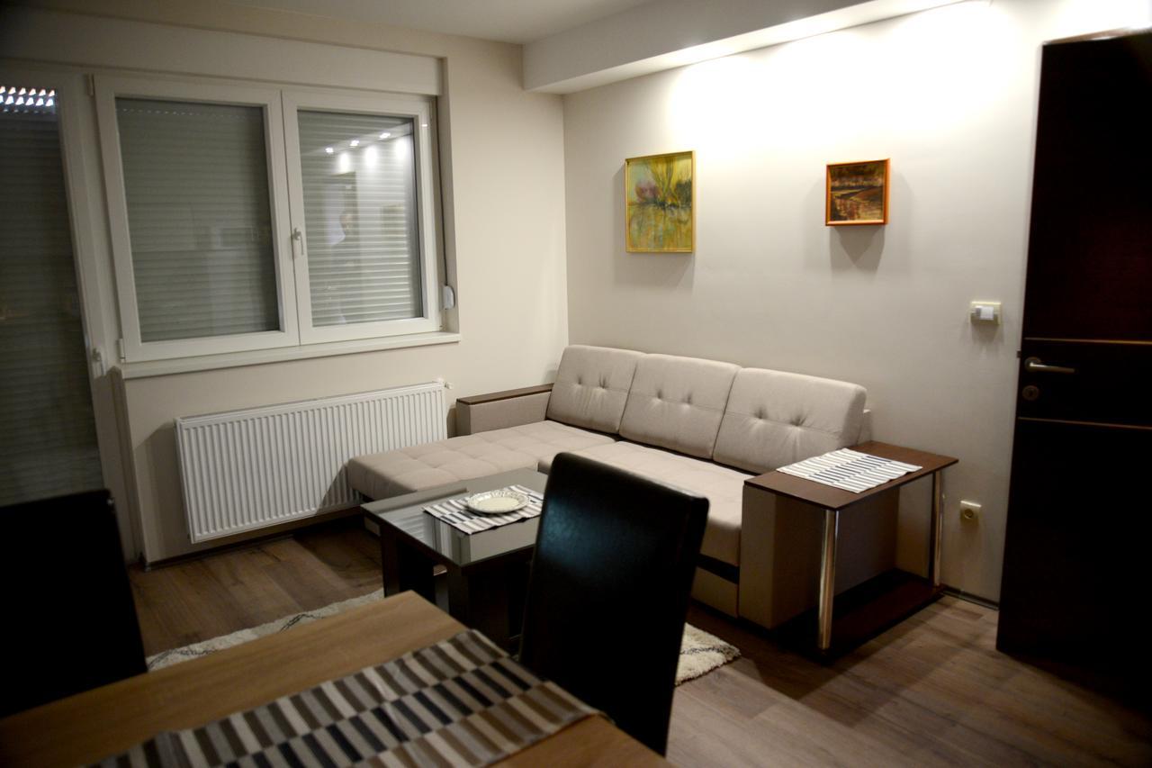 Sonja Apartman Jagodina Apartment Bagian luar foto